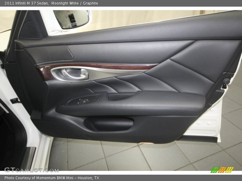 Moonlight White / Graphite 2011 Infiniti M 37 Sedan