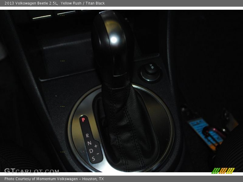 Yellow Rush / Titan Black 2013 Volkswagen Beetle 2.5L