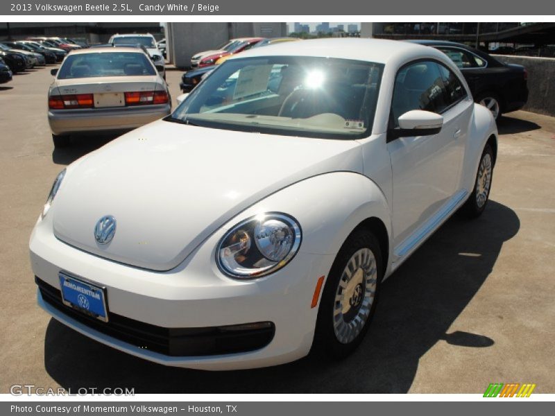 Candy White / Beige 2013 Volkswagen Beetle 2.5L
