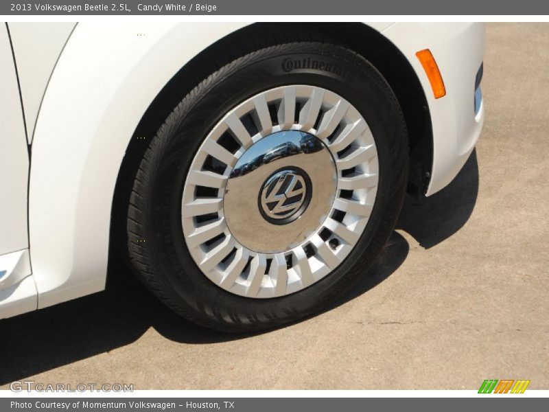 Candy White / Beige 2013 Volkswagen Beetle 2.5L