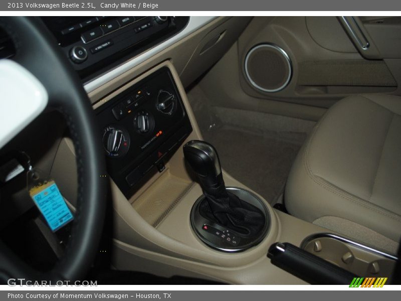 Candy White / Beige 2013 Volkswagen Beetle 2.5L