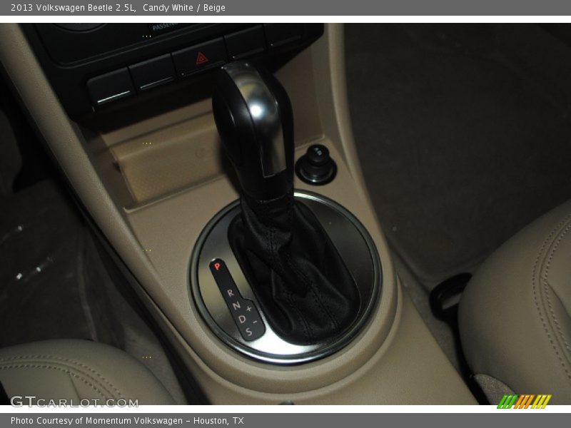 Candy White / Beige 2013 Volkswagen Beetle 2.5L