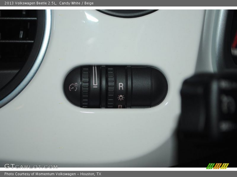 Candy White / Beige 2013 Volkswagen Beetle 2.5L