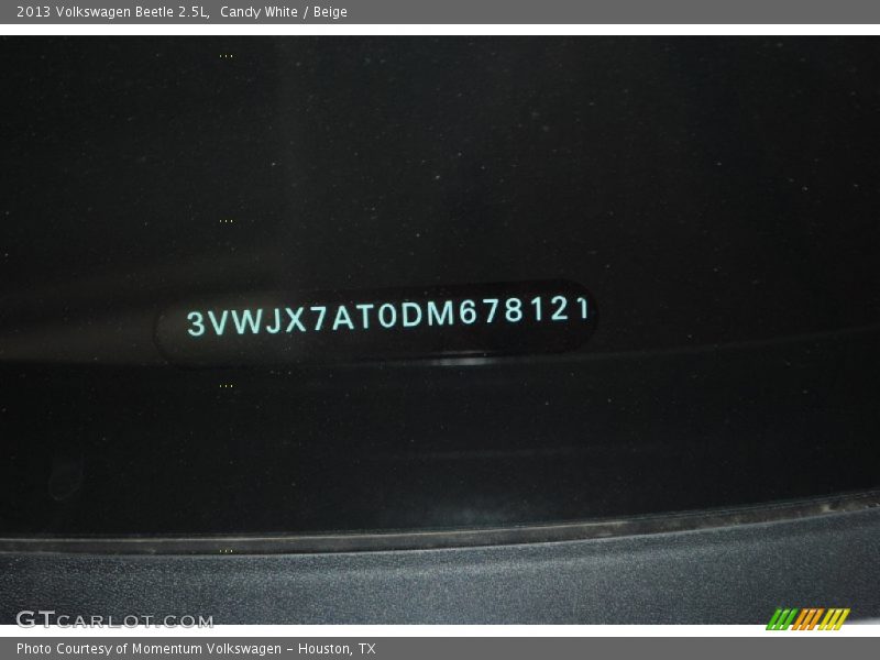 Candy White / Beige 2013 Volkswagen Beetle 2.5L