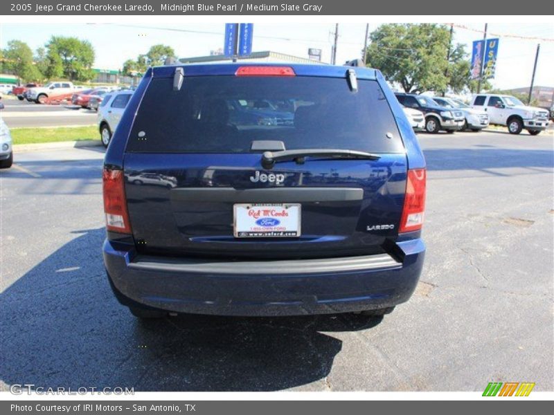 Midnight Blue Pearl / Medium Slate Gray 2005 Jeep Grand Cherokee Laredo
