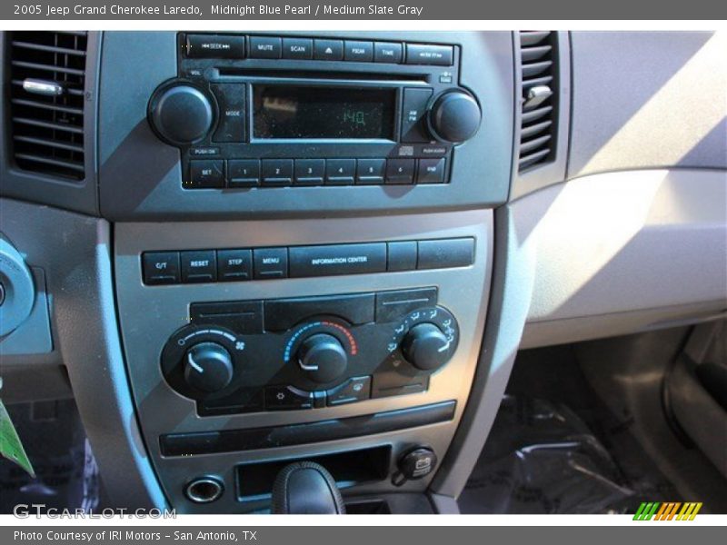 Midnight Blue Pearl / Medium Slate Gray 2005 Jeep Grand Cherokee Laredo