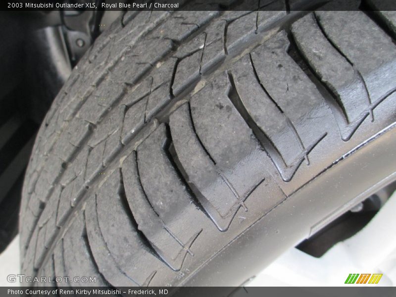 Royal Blue Pearl / Charcoal 2003 Mitsubishi Outlander XLS