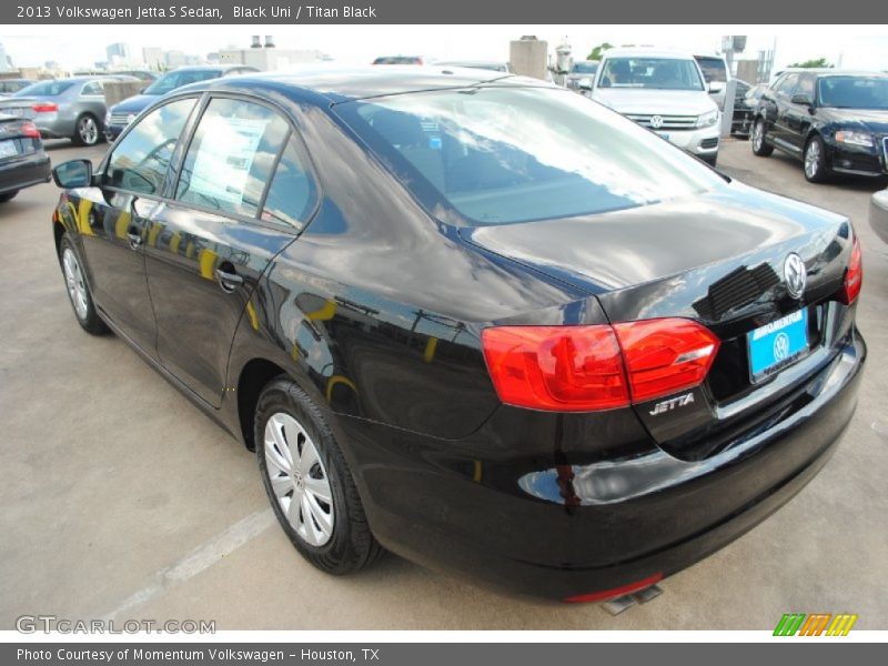 Black Uni / Titan Black 2013 Volkswagen Jetta S Sedan