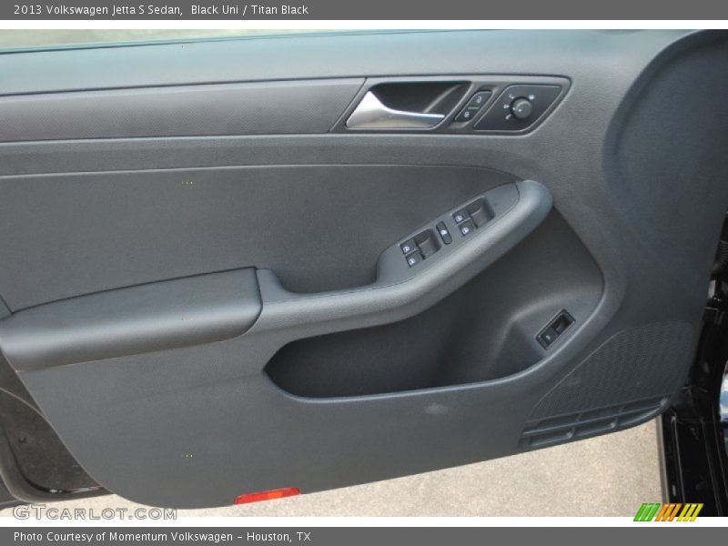 Black Uni / Titan Black 2013 Volkswagen Jetta S Sedan