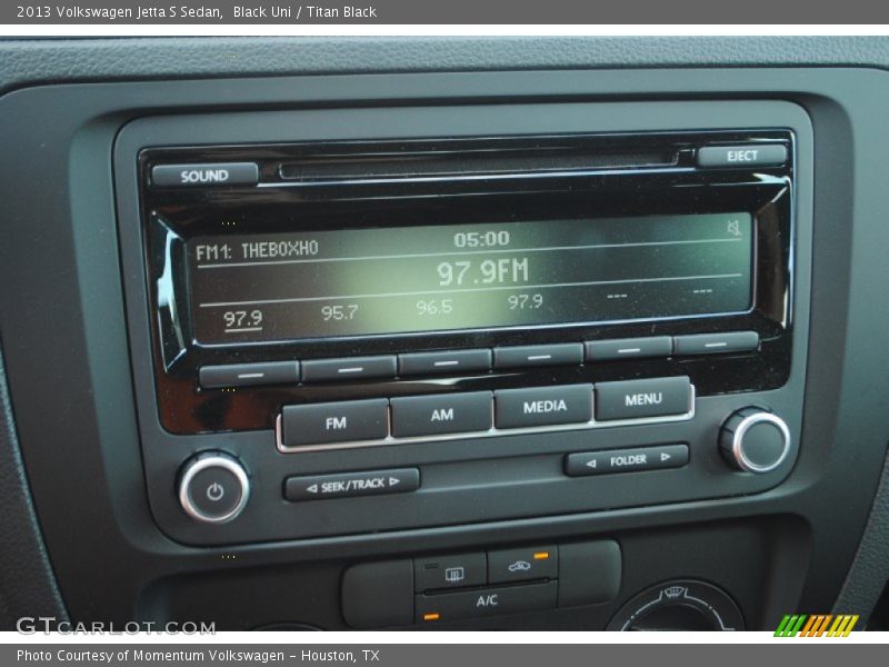 Black Uni / Titan Black 2013 Volkswagen Jetta S Sedan