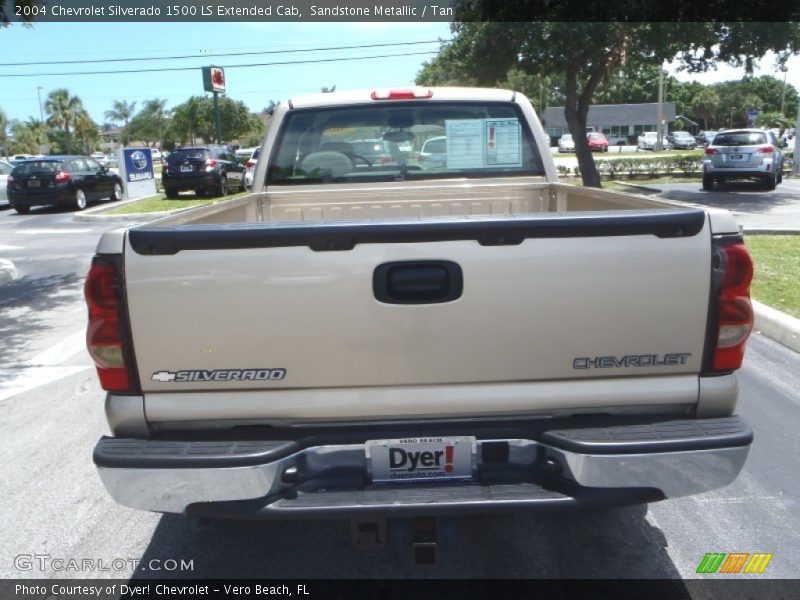 Sandstone Metallic / Tan 2004 Chevrolet Silverado 1500 LS Extended Cab