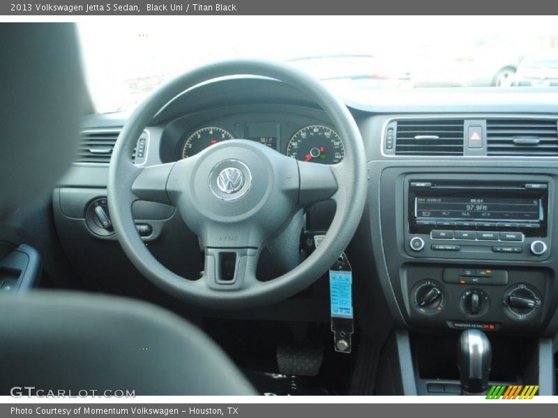 Black Uni / Titan Black 2013 Volkswagen Jetta S Sedan