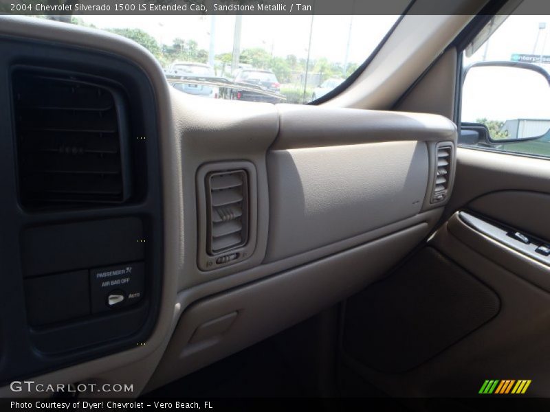 Sandstone Metallic / Tan 2004 Chevrolet Silverado 1500 LS Extended Cab