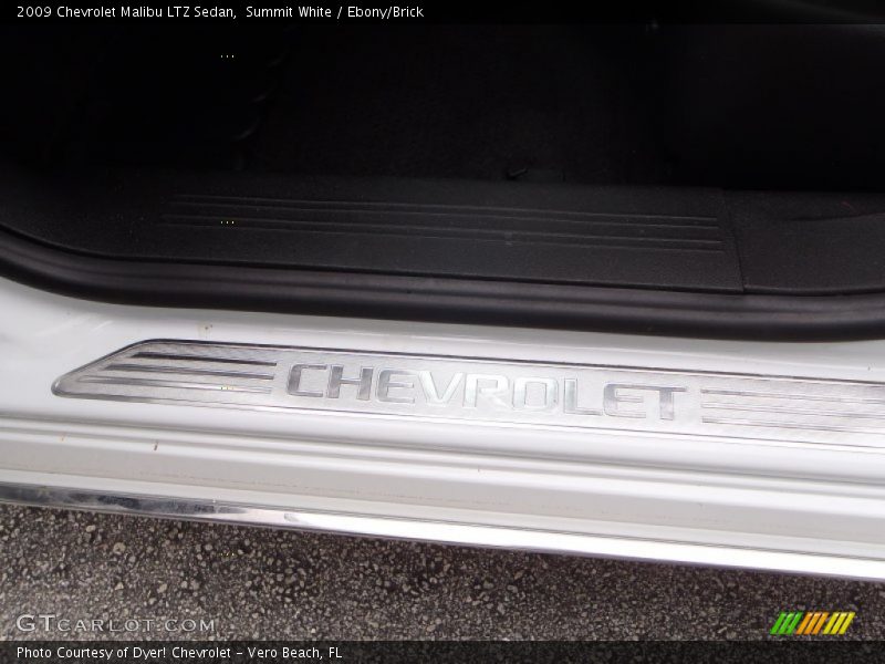 Summit White / Ebony/Brick 2009 Chevrolet Malibu LTZ Sedan