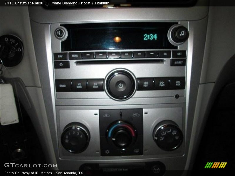 White Diamond Tricoat / Titanium 2011 Chevrolet Malibu LT