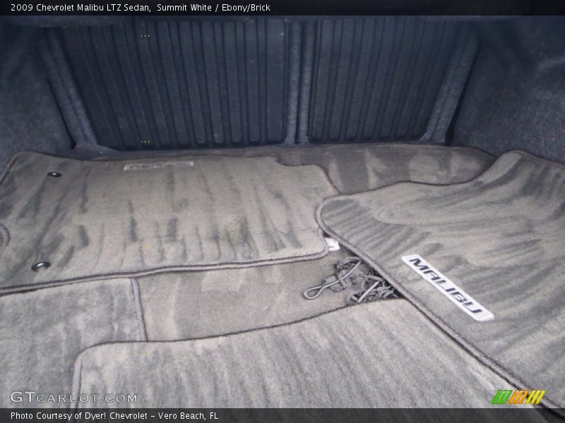 Summit White / Ebony/Brick 2009 Chevrolet Malibu LTZ Sedan