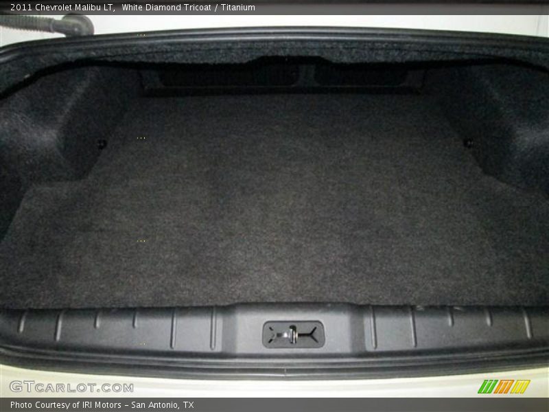 White Diamond Tricoat / Titanium 2011 Chevrolet Malibu LT