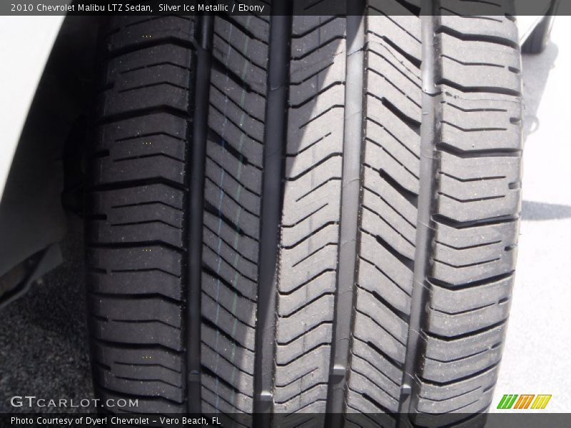 Silver Ice Metallic / Ebony 2010 Chevrolet Malibu LTZ Sedan