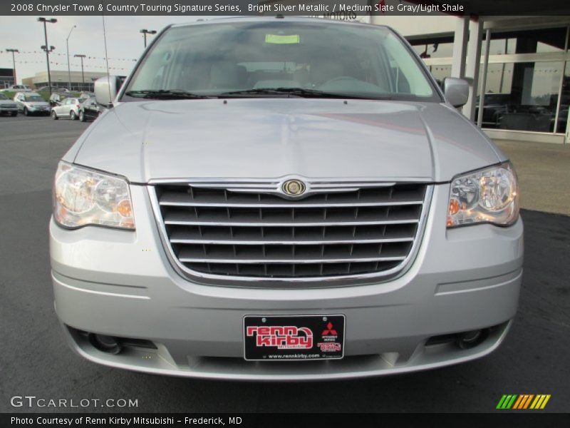 Bright Silver Metallic / Medium Slate Gray/Light Shale 2008 Chrysler Town & Country Touring Signature Series