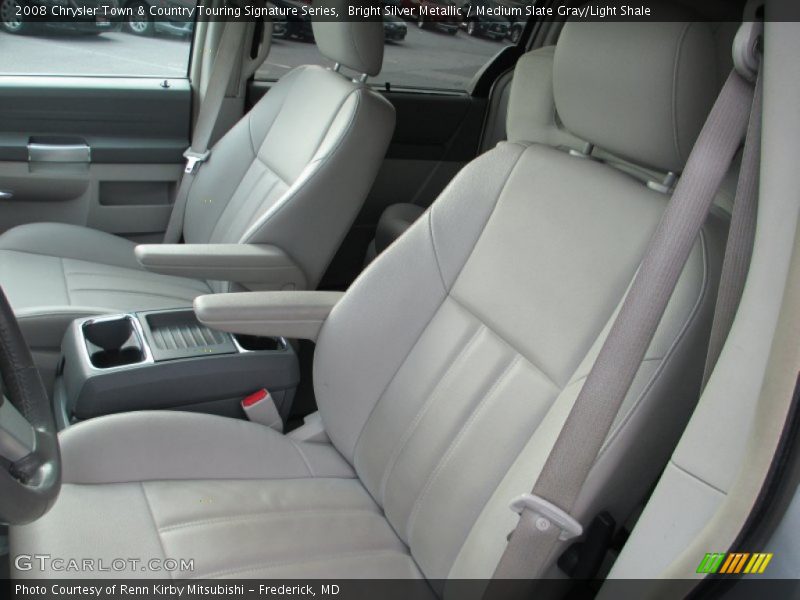Bright Silver Metallic / Medium Slate Gray/Light Shale 2008 Chrysler Town & Country Touring Signature Series