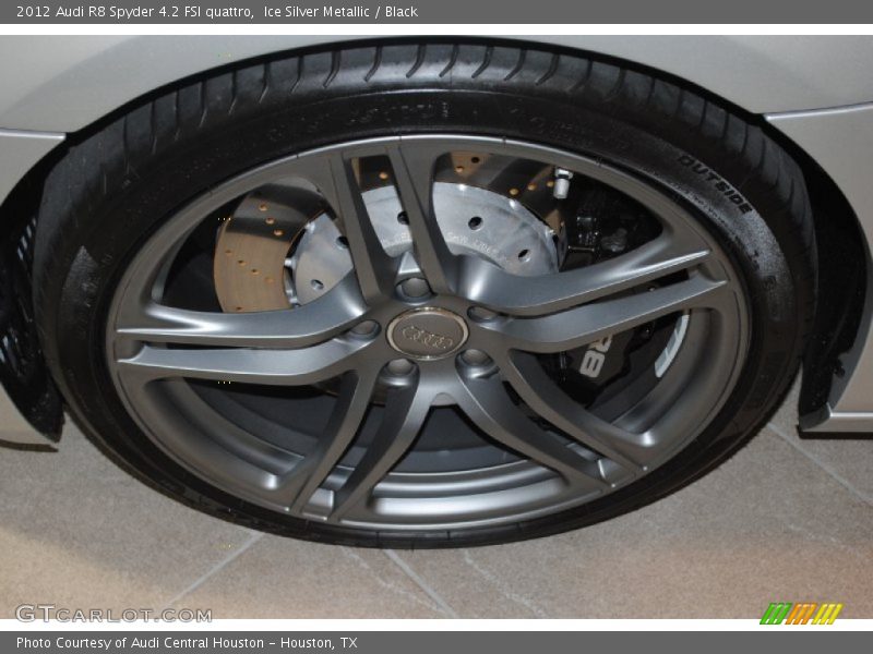 Ice Silver Metallic / Black 2012 Audi R8 Spyder 4.2 FSI quattro