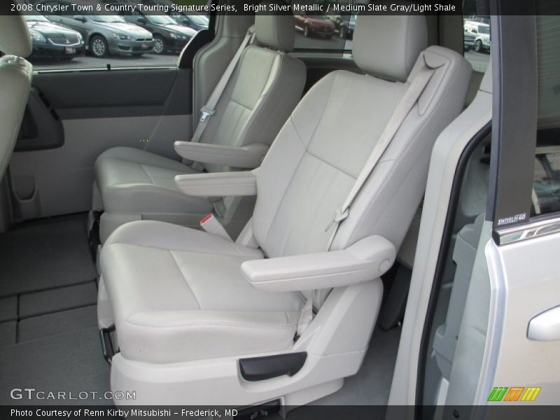Bright Silver Metallic / Medium Slate Gray/Light Shale 2008 Chrysler Town & Country Touring Signature Series
