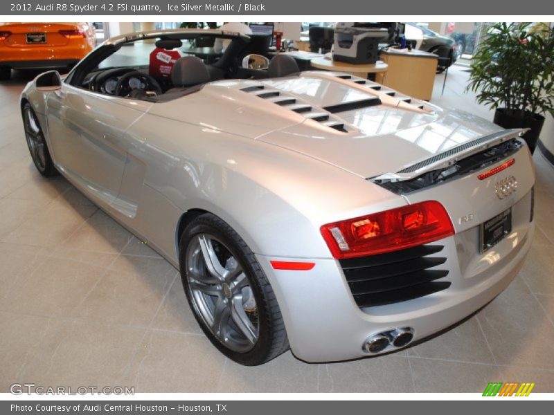 Ice Silver Metallic / Black 2012 Audi R8 Spyder 4.2 FSI quattro
