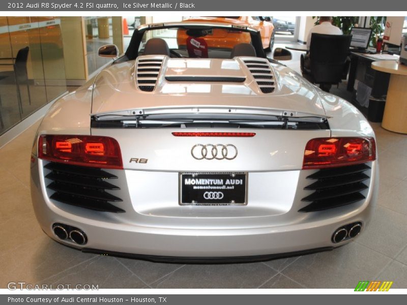 Ice Silver Metallic / Black 2012 Audi R8 Spyder 4.2 FSI quattro