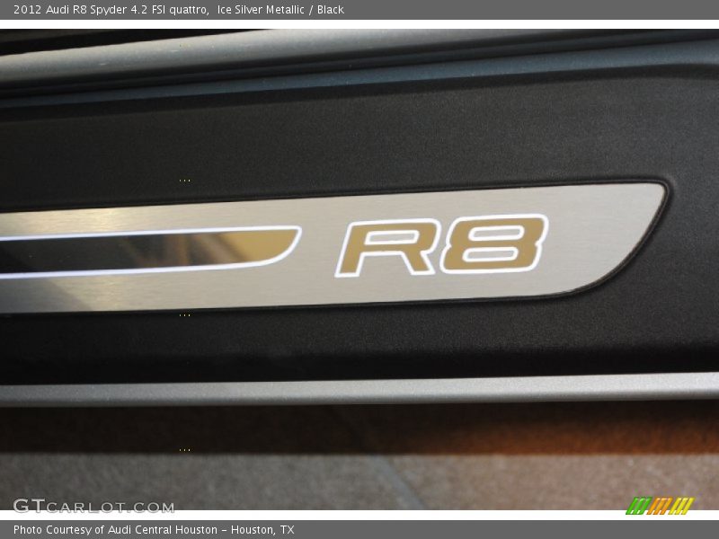 Ice Silver Metallic / Black 2012 Audi R8 Spyder 4.2 FSI quattro