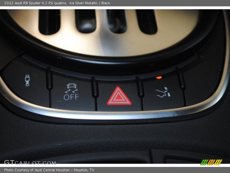 Ice Silver Metallic / Black 2012 Audi R8 Spyder 4.2 FSI quattro