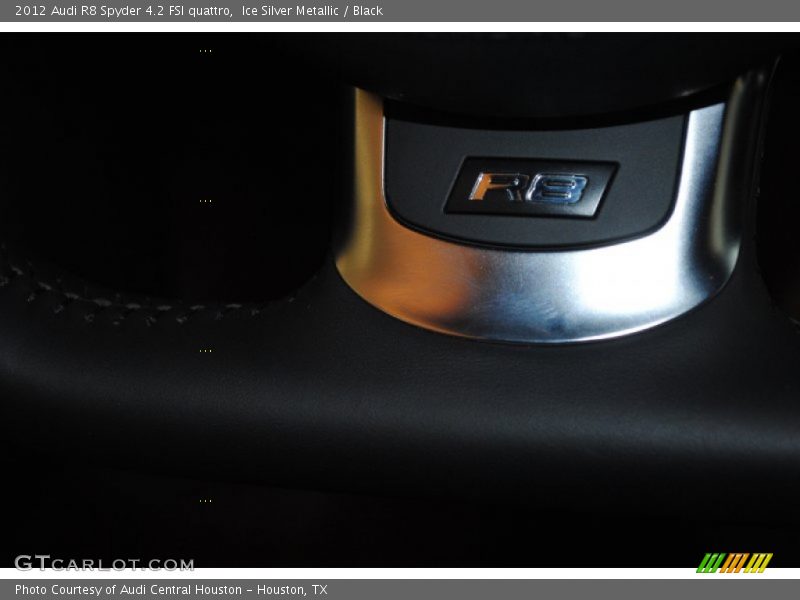 Ice Silver Metallic / Black 2012 Audi R8 Spyder 4.2 FSI quattro