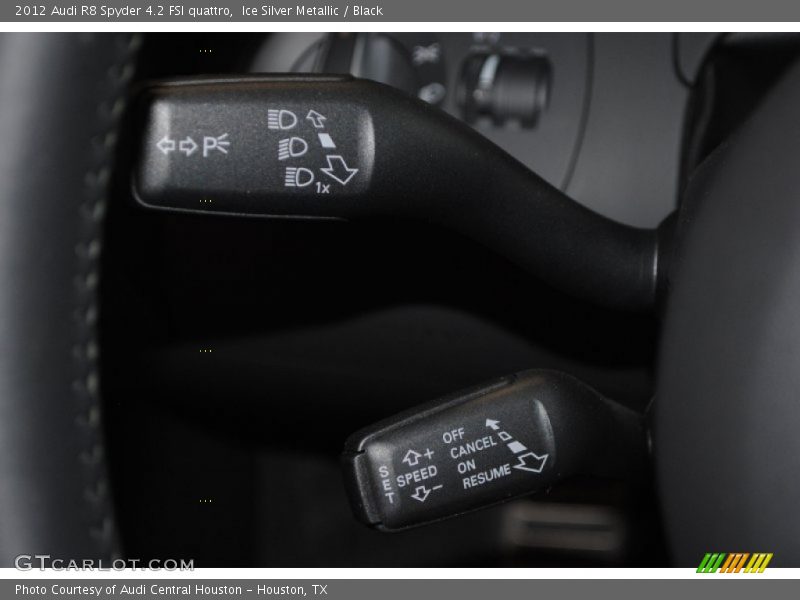 Ice Silver Metallic / Black 2012 Audi R8 Spyder 4.2 FSI quattro