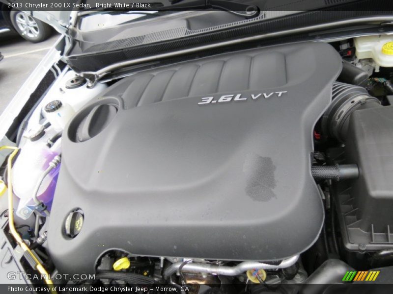 Bright White / Black 2013 Chrysler 200 LX Sedan