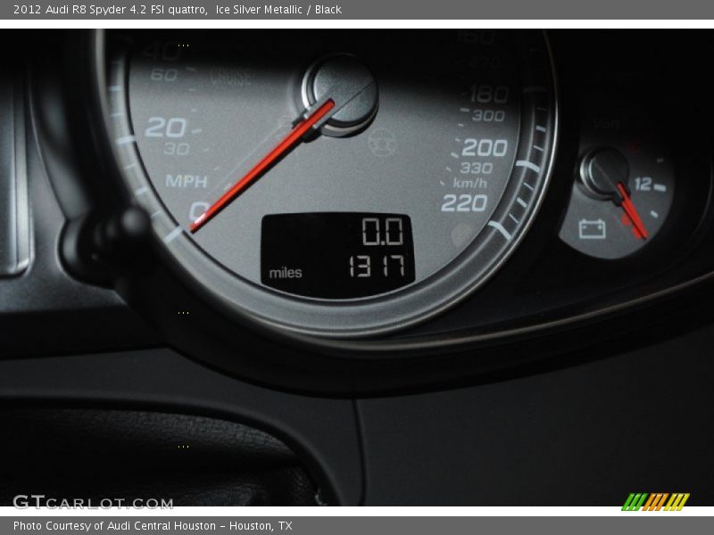 Ice Silver Metallic / Black 2012 Audi R8 Spyder 4.2 FSI quattro