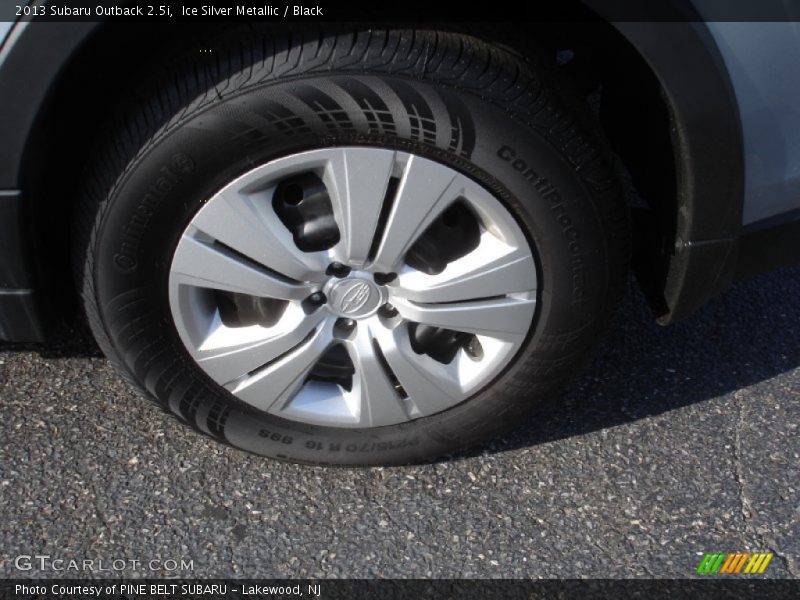 Ice Silver Metallic / Black 2013 Subaru Outback 2.5i