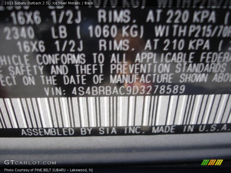 Ice Silver Metallic / Black 2013 Subaru Outback 2.5i