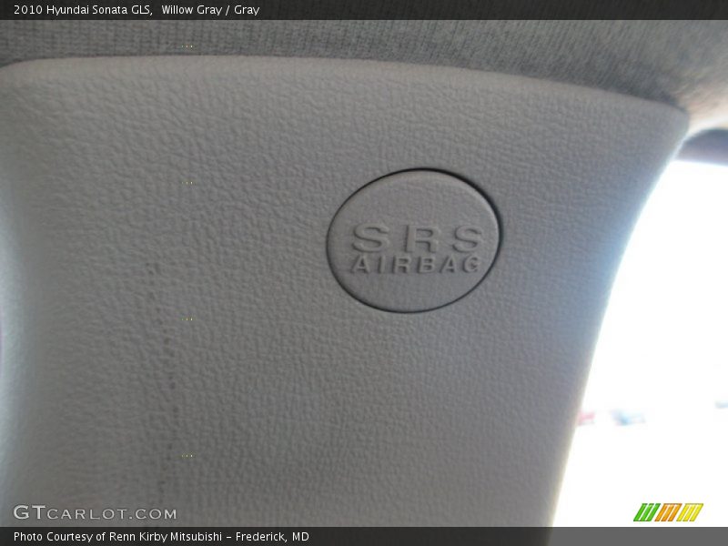 Willow Gray / Gray 2010 Hyundai Sonata GLS