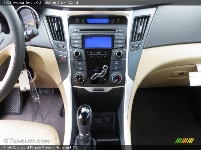 Midnight Black / Camel 2013 Hyundai Sonata GLS