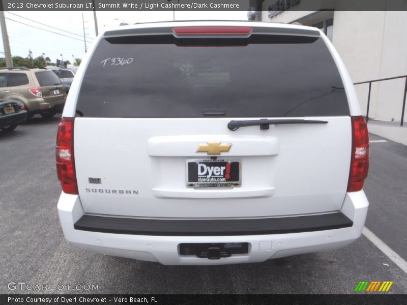 Summit White / Light Cashmere/Dark Cashmere 2013 Chevrolet Suburban LT