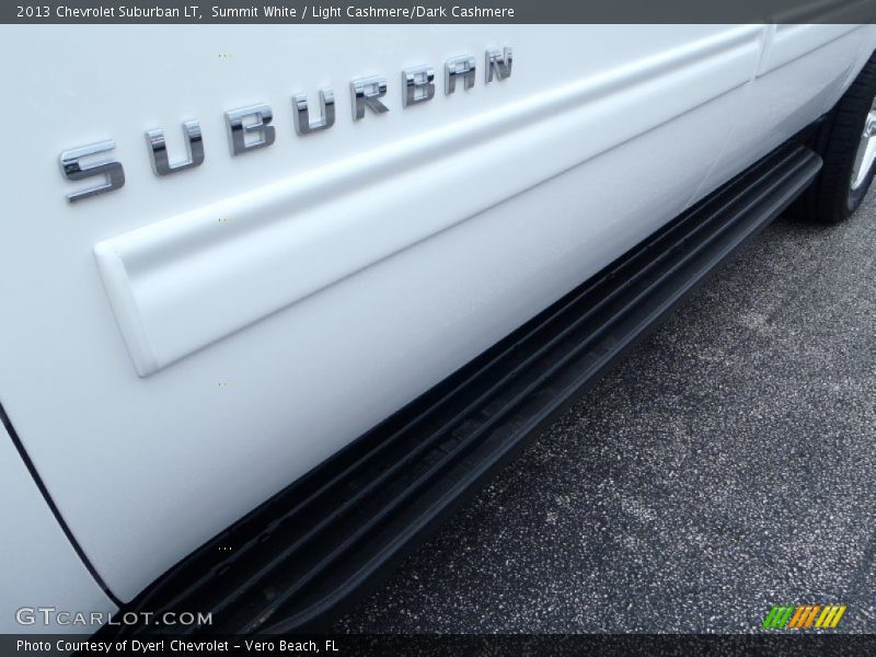 Summit White / Light Cashmere/Dark Cashmere 2013 Chevrolet Suburban LT