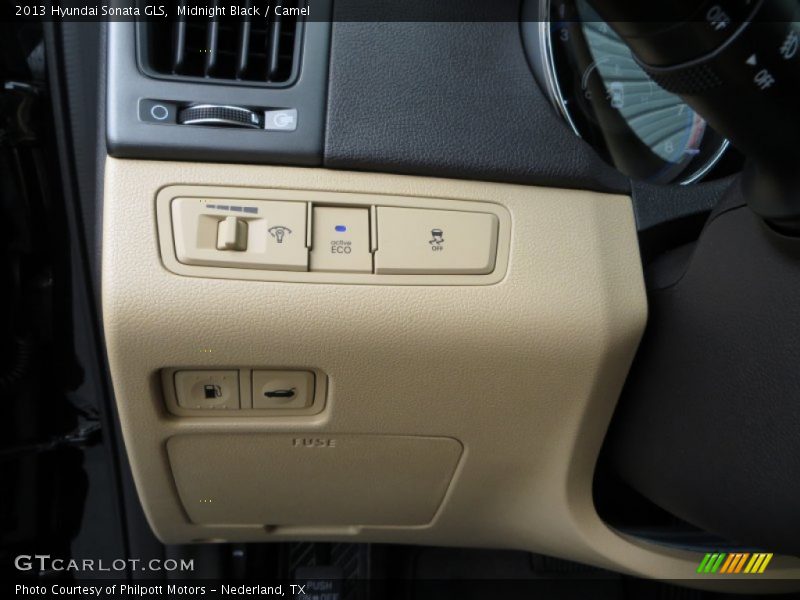 Midnight Black / Camel 2013 Hyundai Sonata GLS