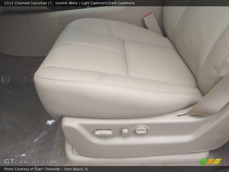 Summit White / Light Cashmere/Dark Cashmere 2013 Chevrolet Suburban LT