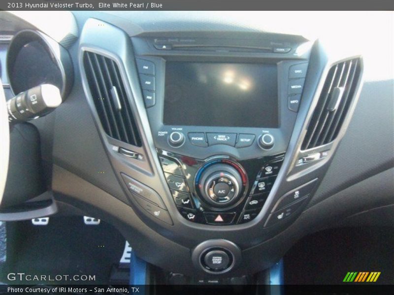 Elite White Pearl / Blue 2013 Hyundai Veloster Turbo