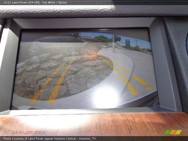 Fuji White / Ebony 2013 Land Rover LR4 HSE