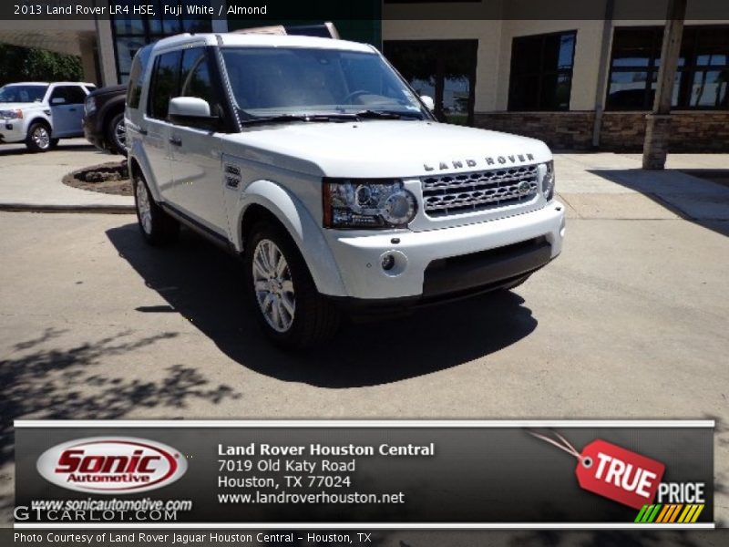 Fuji White / Almond 2013 Land Rover LR4 HSE