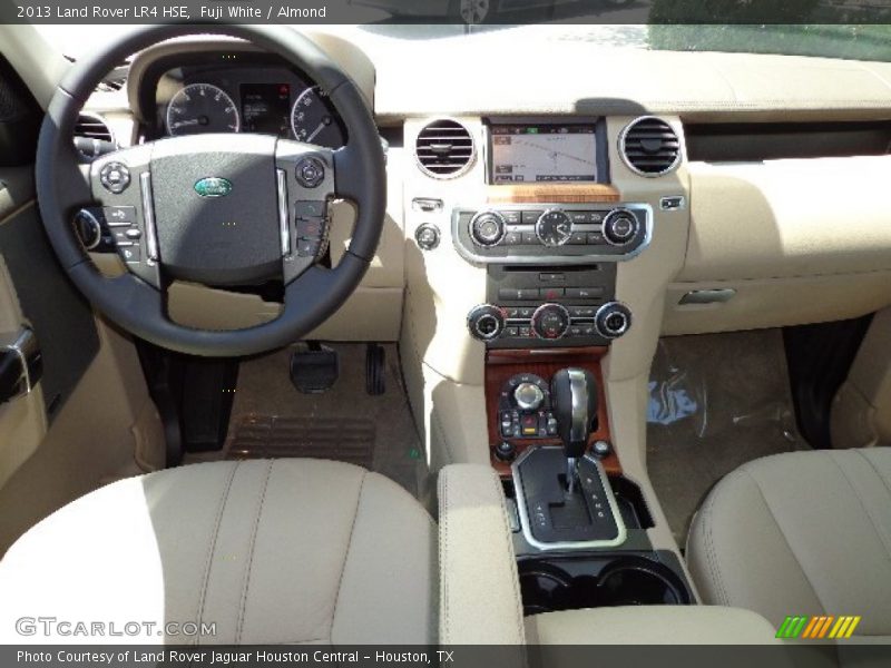 Fuji White / Almond 2013 Land Rover LR4 HSE