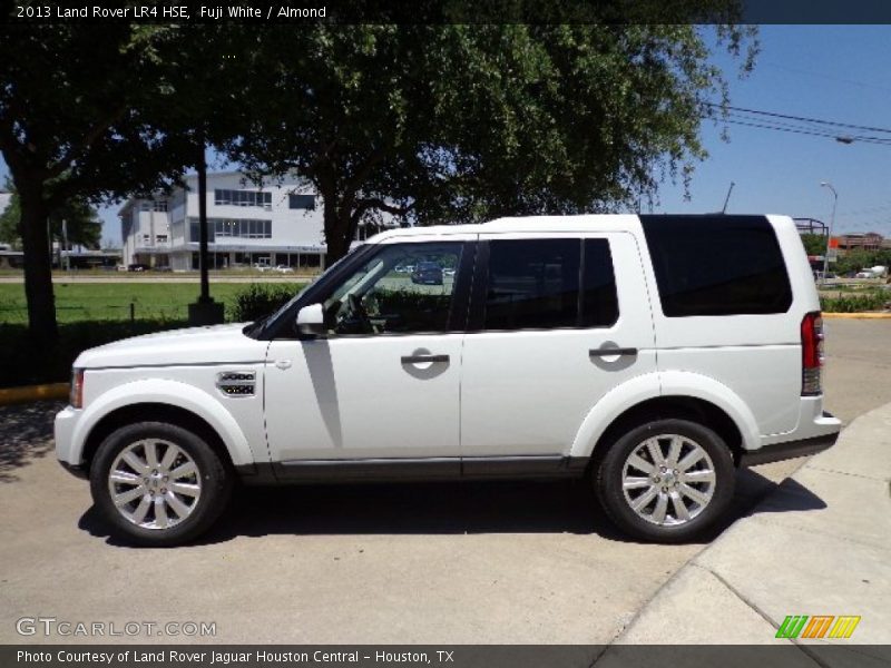 Fuji White / Almond 2013 Land Rover LR4 HSE