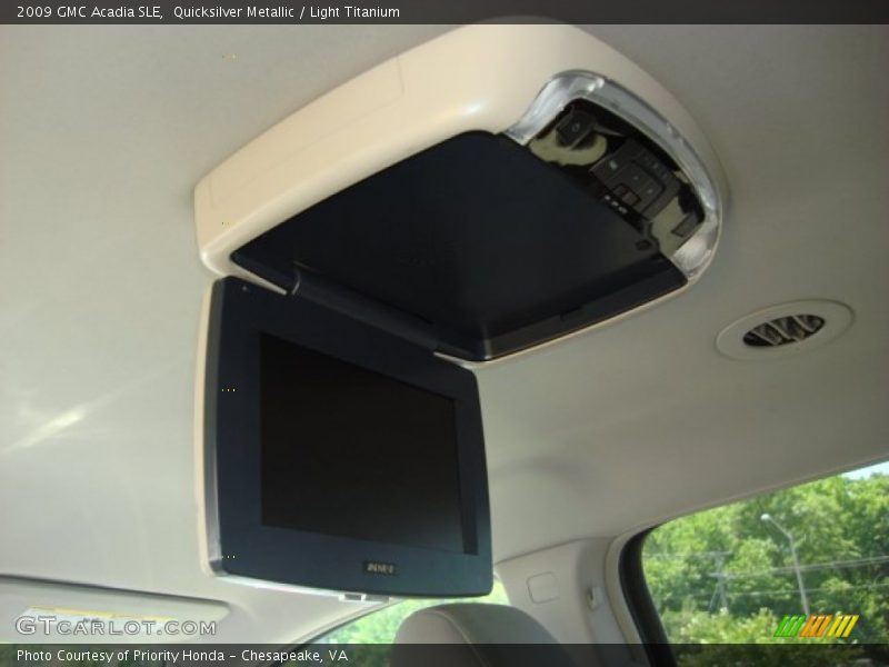 Quicksilver Metallic / Light Titanium 2009 GMC Acadia SLE