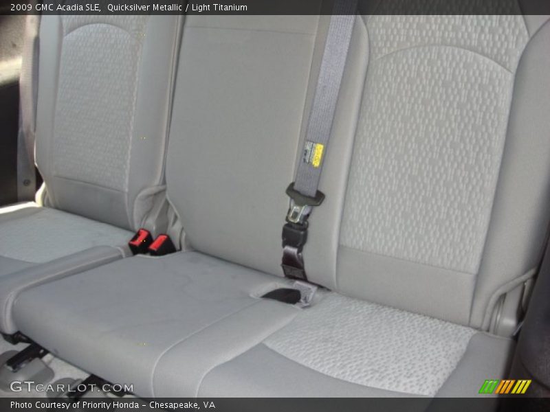 Quicksilver Metallic / Light Titanium 2009 GMC Acadia SLE