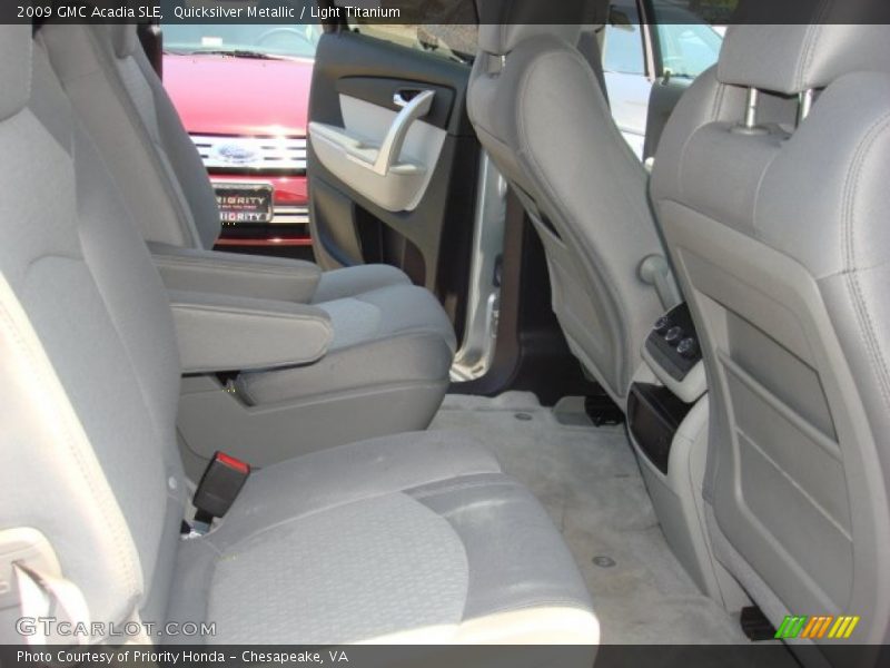 Quicksilver Metallic / Light Titanium 2009 GMC Acadia SLE